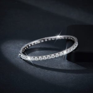 925 sterling silver bracelet with pavé white zirconia.